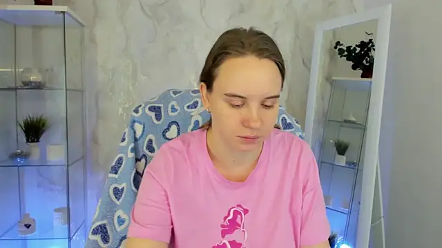 Lika 0ne online show from 12-19-25, 12:23