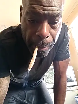 Snapshot of birdg chatting on 02-22-26, 02:04 birdg online show from 02-22-26, 02:04