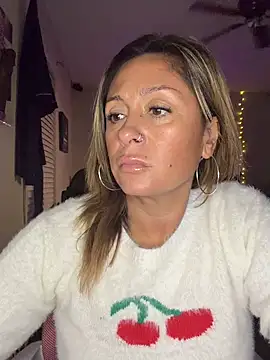 bossyroxy84 online show from 11-12-25, 12:55