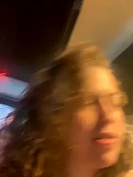 Snapshot of favoritestepsis chatting on 09-19-25, 10:43 favoritestepsis online show from 09-19-25, 10:43