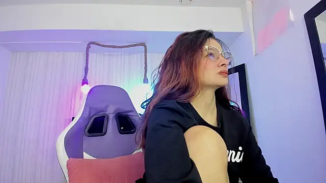 nicky angel1 online show from 06-26-26, 08:02