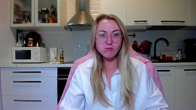 your Goddess Eva online show from 10-02-25, 05:58