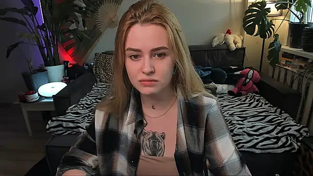 Alexa Pirs online show from 03-30-26, 01:45