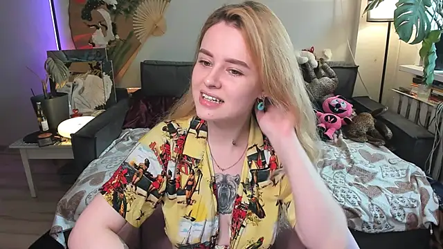Alexa Pirs online show from 04-30-26, 01:50