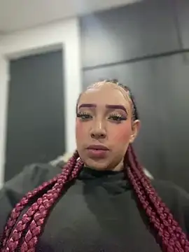 Scarlett-LS online show from 02-13-25, 01:29