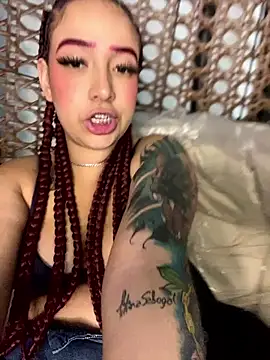 Scarlett-LS online show from 02-14-25, 06:02