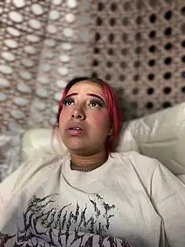 Scarlett-LS online show from 02-22-25, 06:17