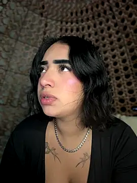 Scarlett-LS online show from 10-10-25, 01:37