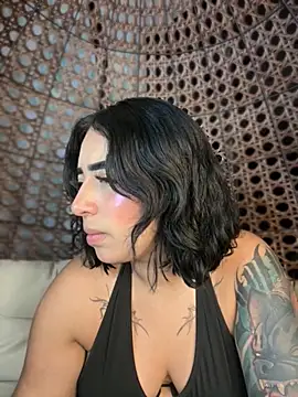 Scarlett-LS online show from 10-29-25, 02:36