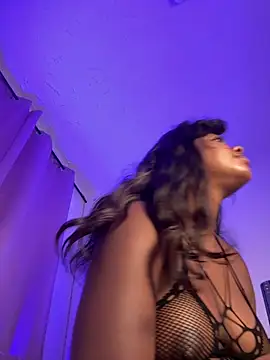 Daphnewalker   online show from 05-16-26, 12:04