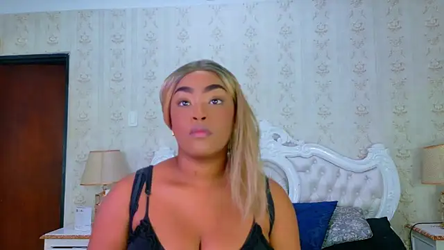 TianahGlow online show from 10-12-25, 12:37