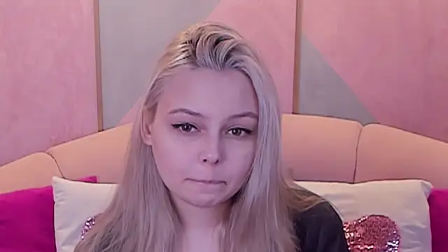 Snapshot of CLAIRE_VOGT chatting on 02-20-25, 06:06 CLAIRE VOGT online show from 02-20-25, 06:06