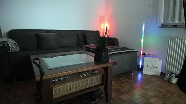 molicaremolicare online show from 11-26-25, 01:01