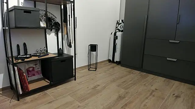 Snapshot of molicaremolicare chatting on 03-07-26, 06:05 molicaremolicare online show from 03-07-26, 06:05