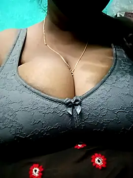 SX-JUHI online show from 03-08-25, 12:44