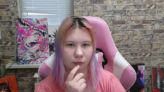 Little kitsune1707 online show from 12-21-25, 10:22