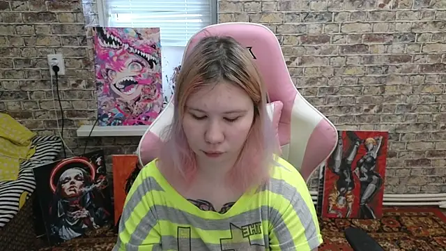 Little kitsune1707 online show from 01-08-26, 08:38