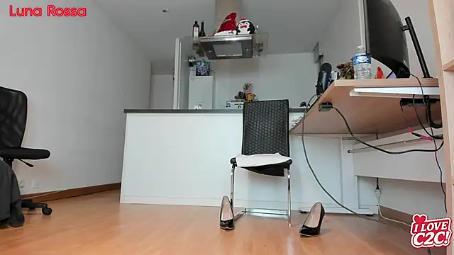 LunaRossaCam online show from 02-12-26, 06:14