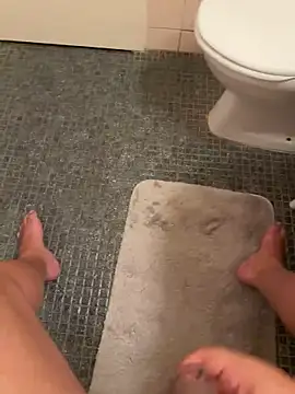 Snapshot of Sex-10-10 chatting on 09-27-25, 11:59 Sex-10-10 online show from 09-27-25, 11:59