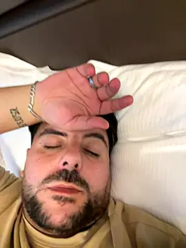 Snapshot of Sex-10-10 chatting on 10-31-25, 02:51 Sex-10-10 online show from 10-31-25, 02:51