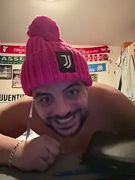 Snapshot of Sex-10-10 chatting on 11-01-25, 09:28 Sex-10-10 online show from 11-01-25, 09:28