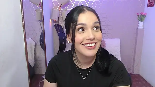 Lana Pearce online show from 11-18-25, 10:25