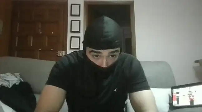 Snapshot of ESCOMOFUC chatting on 02-26-25, 08:54 ESCOMOFUC online show from 02-26-25, 08:54