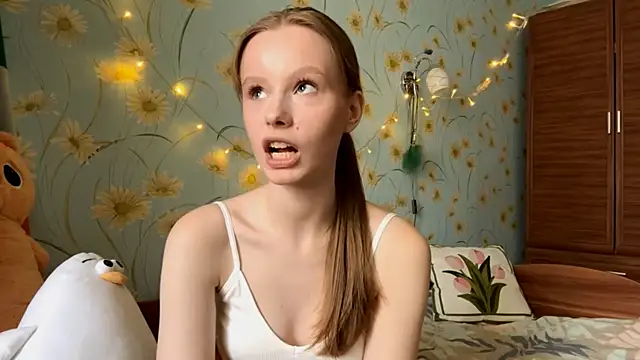 BeckyDwinell online show from 03-05-25, 11:28