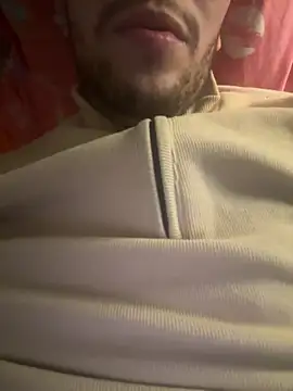 Snapshot of yaxxx03 chatting on 02-10-25, 08:31 yaxxx03 online show from 02-10-25, 08:31