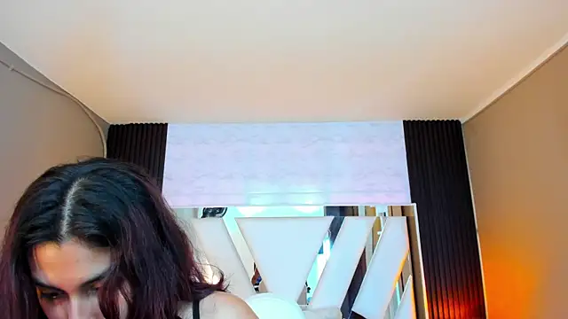 Cristin Petite online show from 03-10-25, 05:39