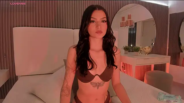 Giselle royy online show from 10-17-25, 09:06