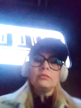 CandieGilson   online show from 05-02-26, 11:15
