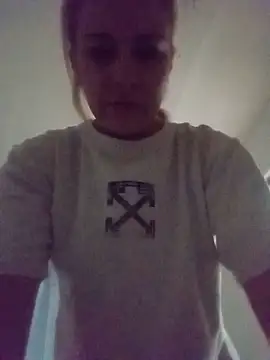 CandieGilson   online show from 05-09-26, 10:31