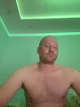 Krzysiekg123 online show from 02-13-26, 09:11