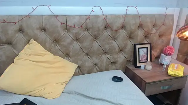 Estiv18  online show from 02-14-25, 09:34