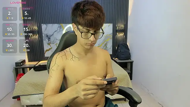 Snapshot of Estiv18_ chatting on 03-05-26, 02:29 Estiv18 online show from 03-05-26, 02:29