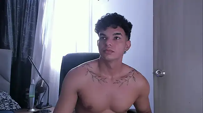 Snapshot of samm_sv chatting on 02-13-25, 07:52 samm sv online show from 02-13-25, 07:52