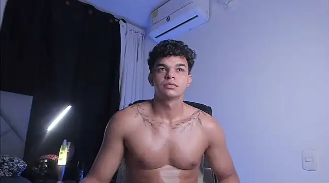 Snapshot of samm_sv chatting on 02-15-25, 03:20 samm sv online show from 02-15-25, 03:20