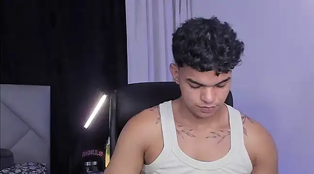 Snapshot of samm_sv chatting on 02-23-25, 04:07 samm sv online show from 02-23-25, 04:07