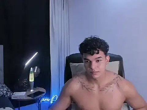 Snapshot of samm_sv chatting on 03-05-25, 11:27 samm sv online show from 03-05-25, 11:27