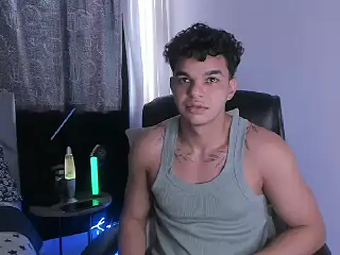 Snapshot of samm_sv chatting on 03-07-25, 09:38 samm sv online show from 03-07-25, 09:38