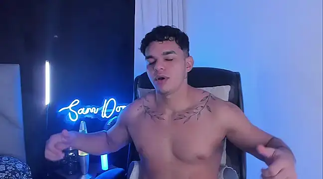 Snapshot of samm_sv chatting on 03-16-25, 03:36 samm sv online show from 03-16-25, 03:36