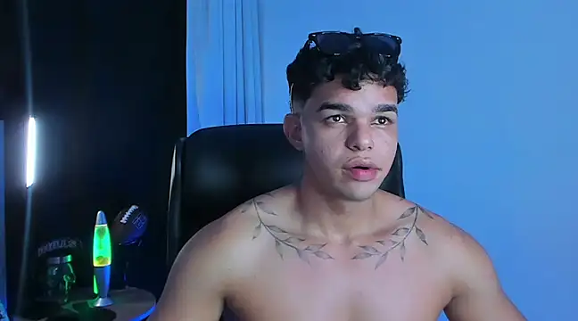 Snapshot of samm_sv chatting on 03-20-25, 03:13 samm sv online show from 03-20-25, 03:13