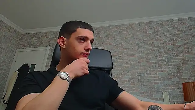 OscarGriffin online show from 02-13-25, 05:58