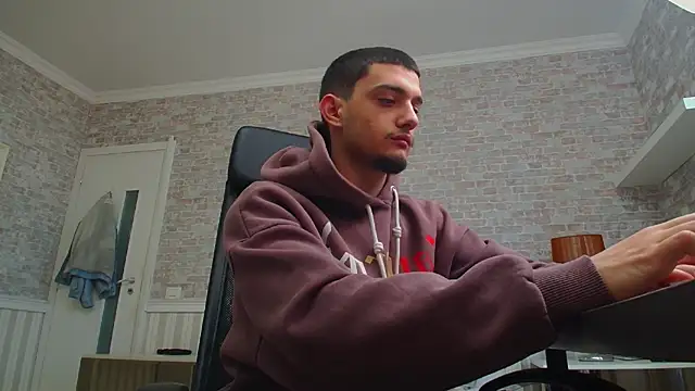 OscarGriffin online show from 02-14-25, 11:42