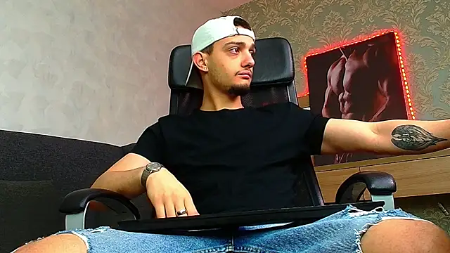 OscarGriffin online show from 02-16-25, 06:10