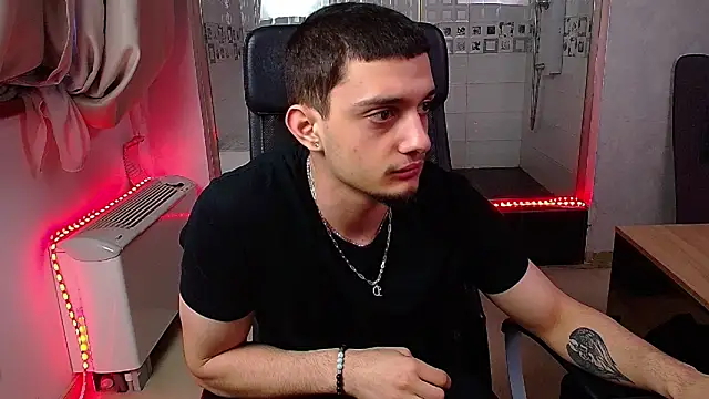 OscarGriffin online show from 02-20-25, 03:52