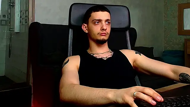 OscarGriffin online show from 03-12-25, 01:30
