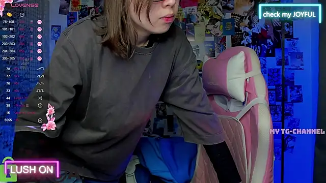 Chio Mio online show from 09-19-25, 02:13