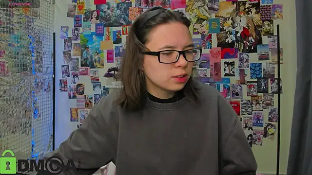 Chio Mio online show from 10-18-25, 02:14